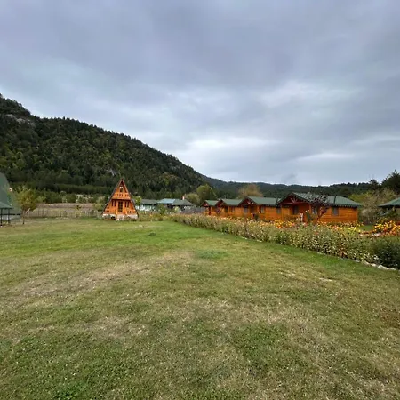 Crossroadshostel Hostel *