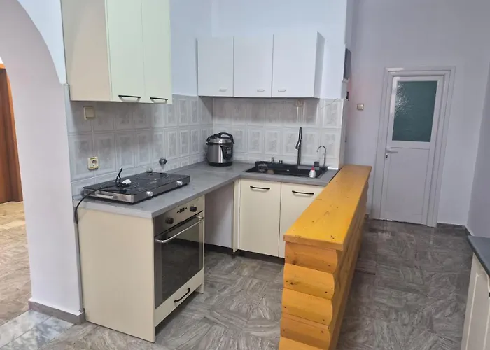Hostel Crossroadshostel Fier