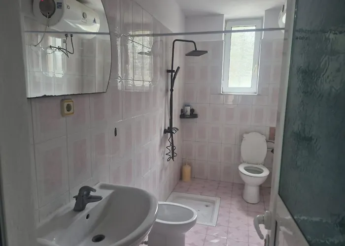 Hostel Crossroadshostel *